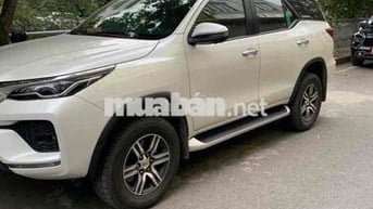 Xe Toyota Fortuner 2.4L 4x2 AT 2023