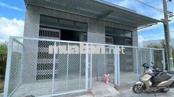 NHÀ MỚI 3 PHÒNG Đ NGUYỄN VĂN TRƯỜNG