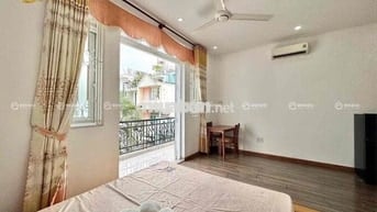 CĂN HỘ FULL NỘI THẤY CÓ BAN CÔNG NGAY TÂN BÌNH GẦN K300