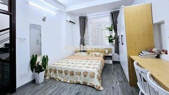 1PN - TÁCH BẾP, CỬA SỔ LỚN GIẾNG TRỜI - CMT8, Q10