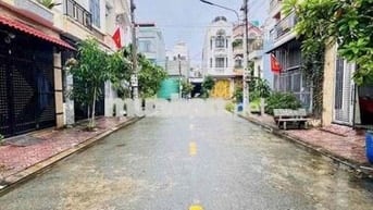 bán gấp lô dât giá đầu tư lê phong tân đông hiêp dt 64m