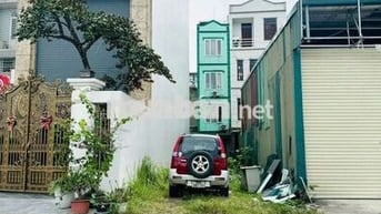 BÁN MẢNH ĐẤT ĐẸP MẶT PHỐ NGỌC THUỴ, KINH DOANH.DT 70M,Giá Chỉ 15,6tỷ