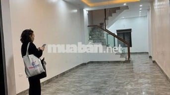 BÁN NHÀ ĐỐNG ĐA - NHÀ OTO - MẶT NGÕ KINH DOANH - 2 THOÁNG