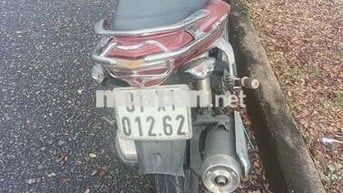 Xe nouvo đã qua sử dụng màu đỏ đen