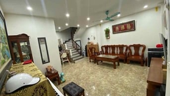 NHÀ CHỦ TỰ XÂY KHU LÕI TRUNG TÂM NGỌC LÂM BỒ ĐỀ - OTO NHỎ LÙI CỬA