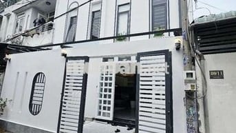 Nhà đẹp ngang rộng siêu thoáng sẵn nội thất