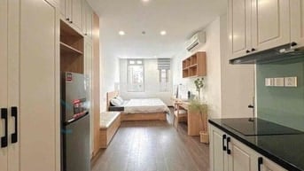 Phòng cho thuê Bình Thạnh gần Hàng Xanh_Full nội thất, cửa sổ lớn