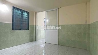 Nhà 50m2 mới sơn sạch đẹp yên tĩnh an ninh