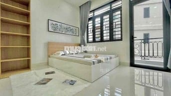 Khai trương phòng 40m Ban công Thang máy. Không phí DV ở liền.