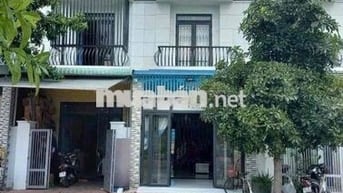 Cho Thuê Nhà 4Phòng Ngủ KĐT Phúc Đạt, Phú Lợi Ở & Mở Văn Phòng