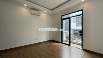 Studio mới 100% siêu thoáng đầy đủ nội thất gần phú mỹ hưng