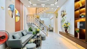 Chỉ 1tỷ850 sở hữu ngay căn nhà 40m2 TT Quận 3 - HXH Trần Quang Diệu 