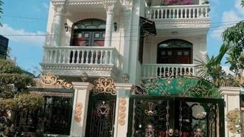 Bán Biệt Thự 8x18m, 3 tầng, 6PN 5WC, KDC Gia Hòa, ngay QL50 đi vào 