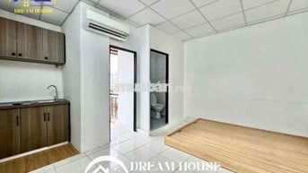 CHDV MỚI GẦN ĐH VĂN HIẾN VÀ NGÃ TƯ BỐN XÃ CÓ BAN CÔNG RIÊNG - FULL NT