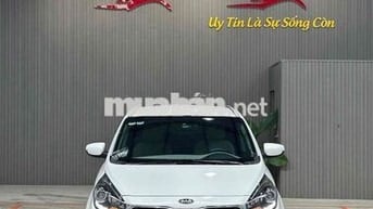Kia Rondo 2017 MT rất mới