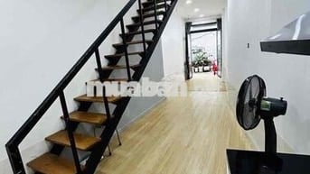 NGUYÊN CĂN PHÚ NHUẬN FULL NỘI THẤT SÁT MẶT TIỀN