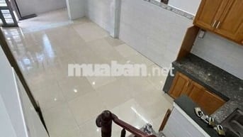 Cho thuê nhà lầu nguyên căn mới sạch 
gần CV Phần Mềm Quang Trung, Q12