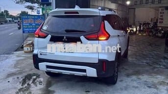 cần bán  xpander cross.