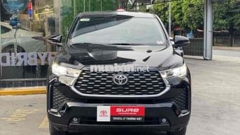 TOYOTA INNOVA CROSS 2.0V 2025 - MỚI TINH