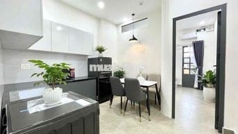 Căn Hộ 1Pn Mới Ban công, Full nội thất gần Ngã Tư Hàng Xanh, Giáp Q1