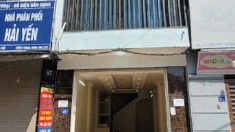 Cho thuê nhà mặt phố Văn Trì, bắc Từ Liêm, DT 50m2 x 5 tầng xây mới
