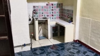 Cho thuê nhà nguyên căn trong hẻm 1054 CMT8