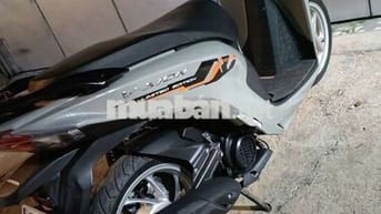 Do nhu cầu đổi xe nên cần bán