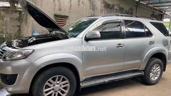 Toyota Fortuner 2013 2.5G 4x2 - 131000 km