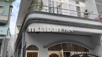 Bán nhà hẻm xe hơi, gần đường chính