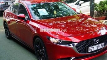 Mazda3 Luxury 2020 đỏ pha lê