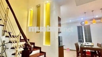 Bồ Đề - Nguyên Căn 50m2× 4 Tầng - Full Đồ