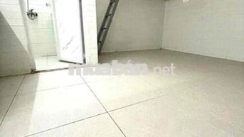 PHÒNG RỘNG NGAY CAO ĐẲNG ĐIỆN LỰC, CÔNG AN PTHẠNH LỘC CŨ