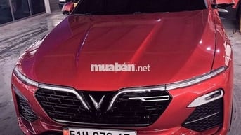 VinFast LUX A Premium 2.0 GĐ dùng đẹp như mới