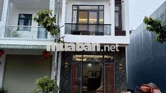 Bán nhà Sân Vườn Dt 4x17m 3PN full nội thất Tân Hiệp 17 Tân Uyên BD