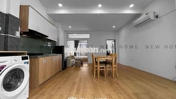 Căn Hộ 1 Phòng Ngủ 45M2 Ban Công Lầu 6 View City Gần Quận 3