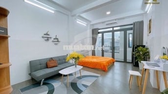 Cho Thuê Căn Hộ Tách Bếp Ban Công Lớn ở Trần Bình Trọng, Bình Thạnh