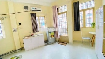 CHO THUÊ PHÒNG TRỌ CÓ BAN CÔNG VÀ CỬA SỔ SIÊU THOÁNG GẦN VIETTEL TOWER