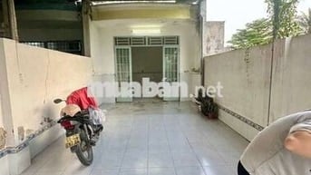 Cho thuê nhà tx 52 q12 giá 5tr dt 4×20