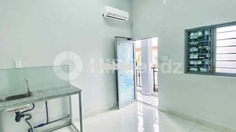 Cho thuê phòng trọ mới có thang máy ngay cầu nguyễn tri phương q10