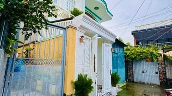 Bán nhà mặt hẻm, đường Dương Cát Lợi - thị trấn Nhà Bè - Liền Kề Q7 (c