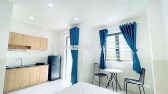 CHO THUÊ PHÒNG BAN CÔNG ĐẸP THOÁNG TIỆN DI CHUYỂN CÁC QUẬN TRUNG TÂM