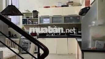 CHO THUÊ NHÀ MỚI ĐẸP . 4 PHÒNG NGỦ , 4WC ,  HUỲNH VĂN BÁNH , PN