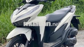 Cần bán vario 125 xe còn đẹp vỏ đầu theo xe máy êm