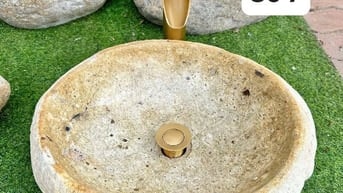 Chậu rửa lavabo đá cuội tự nhiên nguyên khối phù hợp cho homestay, cf