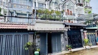 Nhà Đẹp Đường Thông Xe Tải, Tại thạnh lộc 19, Quận 12