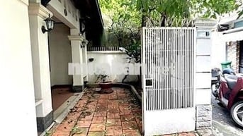 BIỆT THỰ CHÂU ÂU-NGANG 10.5M- GẦN QUẬN 1-190M2- 6PN- GARA ÔTÔ NGỦ NHÀ