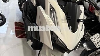 xe vario 160 ABS Màu trắng nhám -mâm vàng đồng