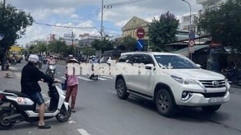 Nhà phố tại Thị Trấn Nhà Bè. Sổ hồng riêng. Hỗ trợ vay. Full nội thất