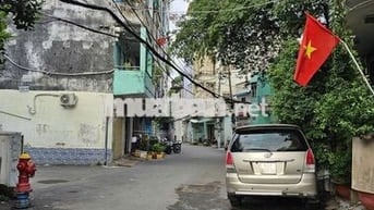 BÁN GẤP NHÀ NGUYỄN VĂN ĐẬU HẺM XE ĐẬU TRƯỚC NHÀ - PHƯỜNG 11 BT 90M2 -