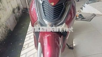 Xe máy SH150i đời 2018 màu đỏ đen